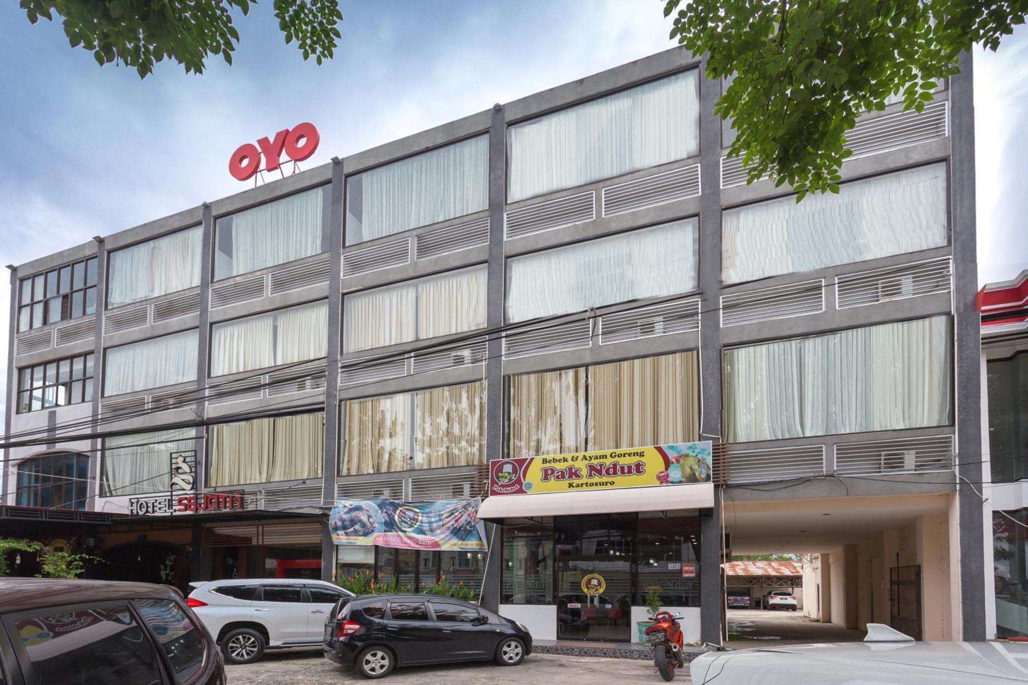 Oyo 663 Hotel Sejati Balikpapan  Esterno foto